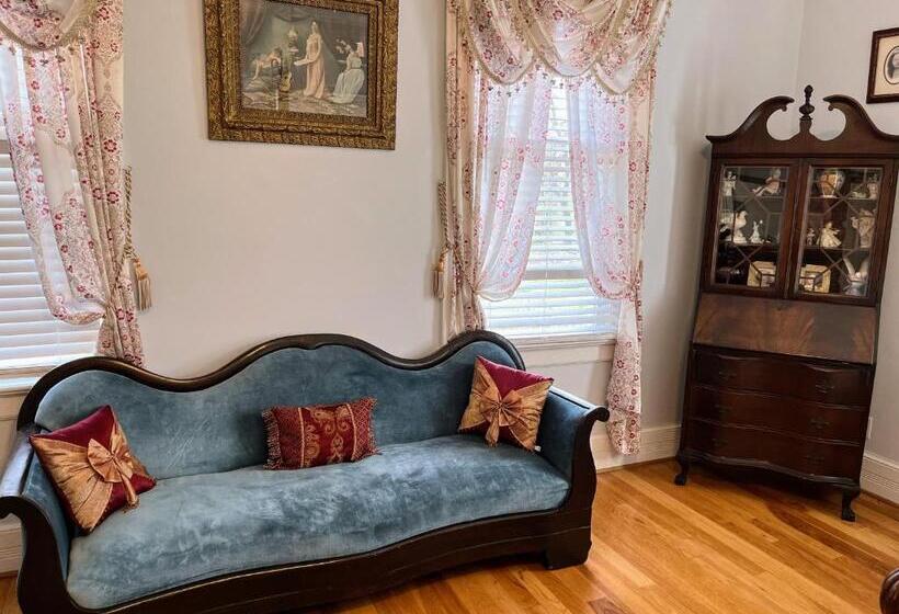 Стандартный Номер Кровать Кинг, The Virginia Cliffe Inn