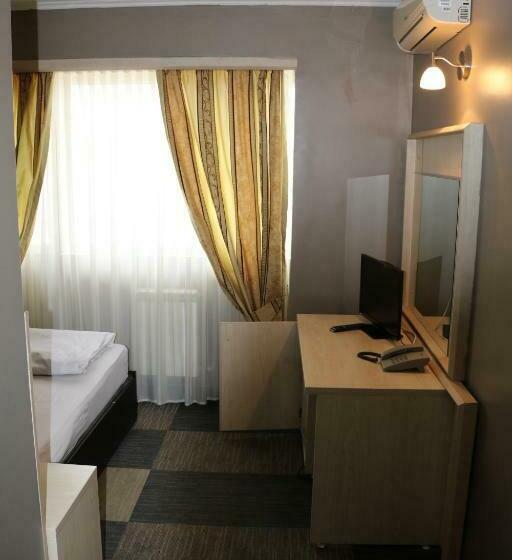 اتاق استاندارد یک نفره, Aktau