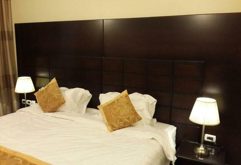 اتاق استاندارد, Al Thuraya