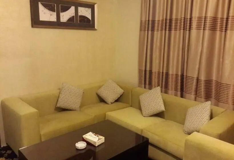 سوییت جونیور, Al Thuraya