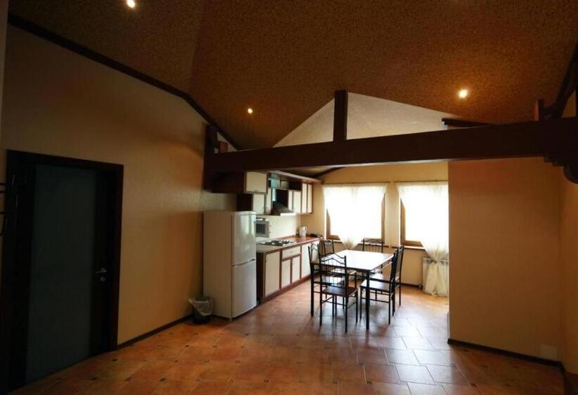 آپارتمان 2 خوابه, Alpen Ville