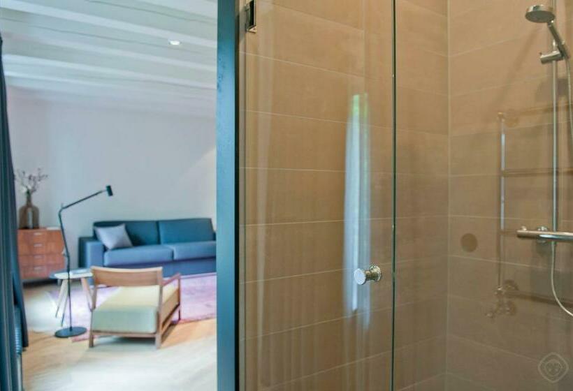 جناح, Ix Nine Streets Amsterdam