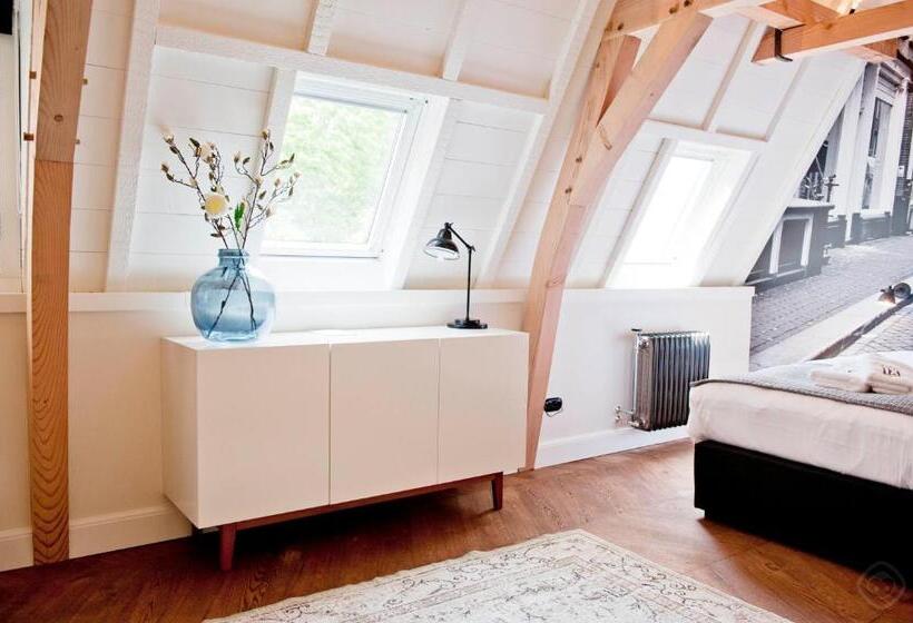 جناح, Ix Nine Streets Amsterdam