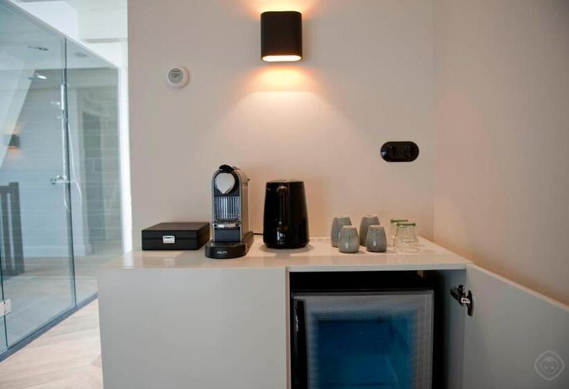 جناح, Ix Nine Streets Amsterdam