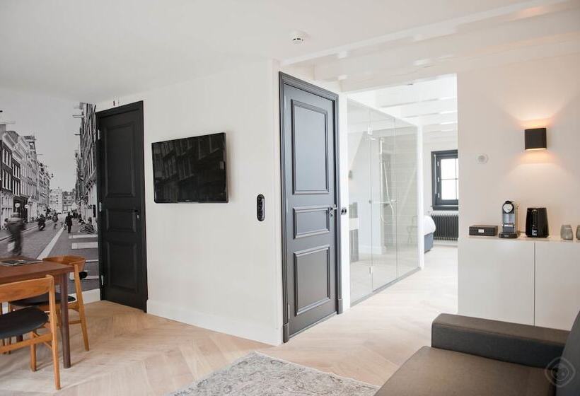 جناح, Ix Nine Streets Amsterdam