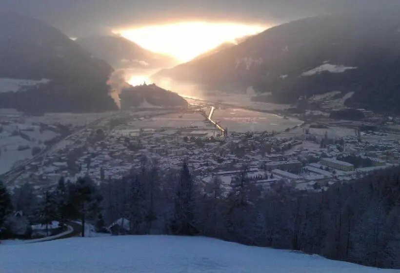 Perhehuone, Alpenblick Bed & Breakfast