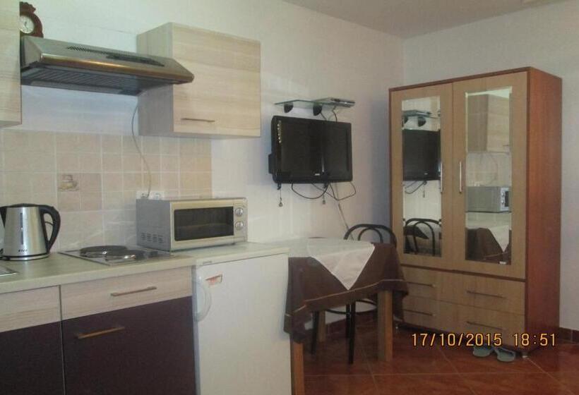 エコノミーワンルーム, Villa Nada