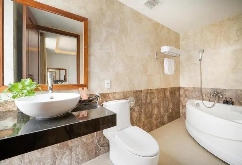 اتاق لوکس, Titan Hotel Da Nang