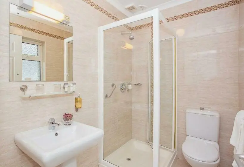 Habitació Triple Estàndard, Ardree House B&b