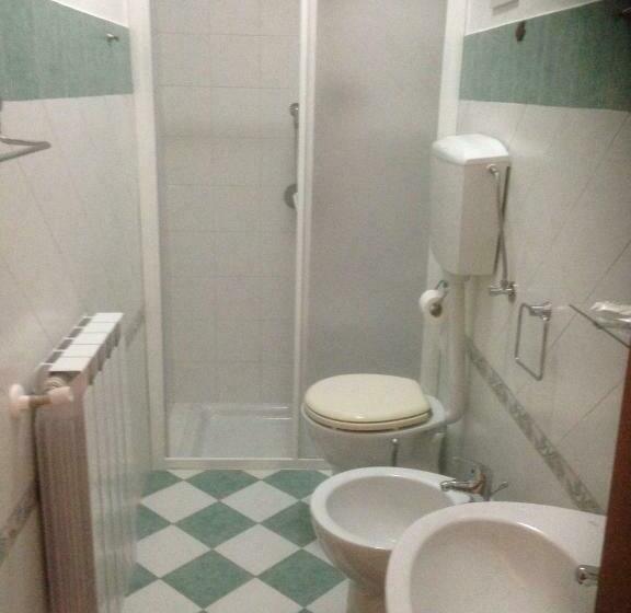 חדר משפחתי, Perla Del Mare Affittacamere