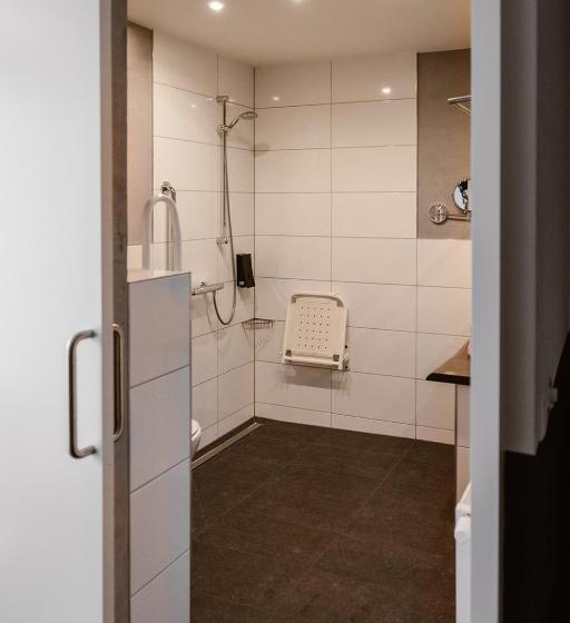 חדר סטנדרט מותאם לאדם עם מוגבלויות, Torpedoloods