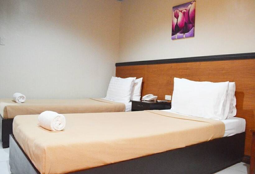 חדר סטנדרט, Atiatihan Festival