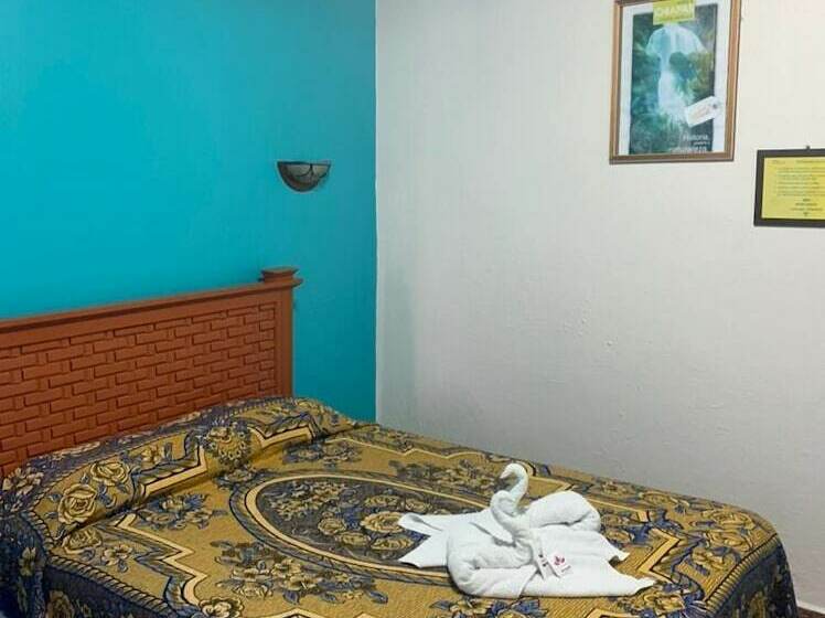 标准间, Clasico Colonial