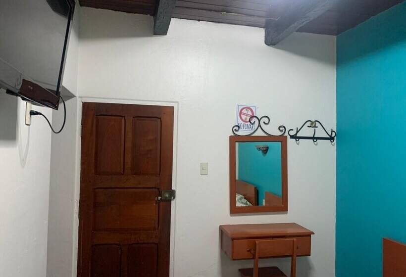 标准间, Clasico Colonial