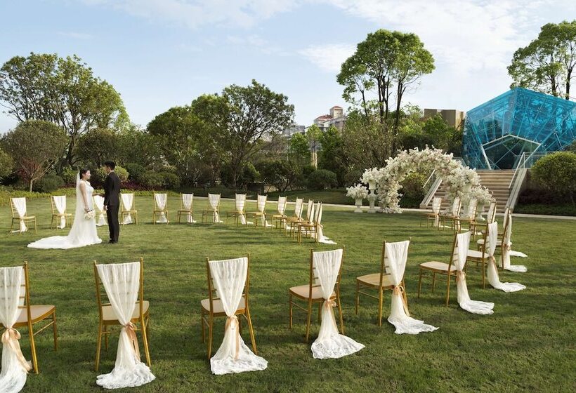 חדר דלוקס נוף לגינה, Kempinski Hotel Fuzhou