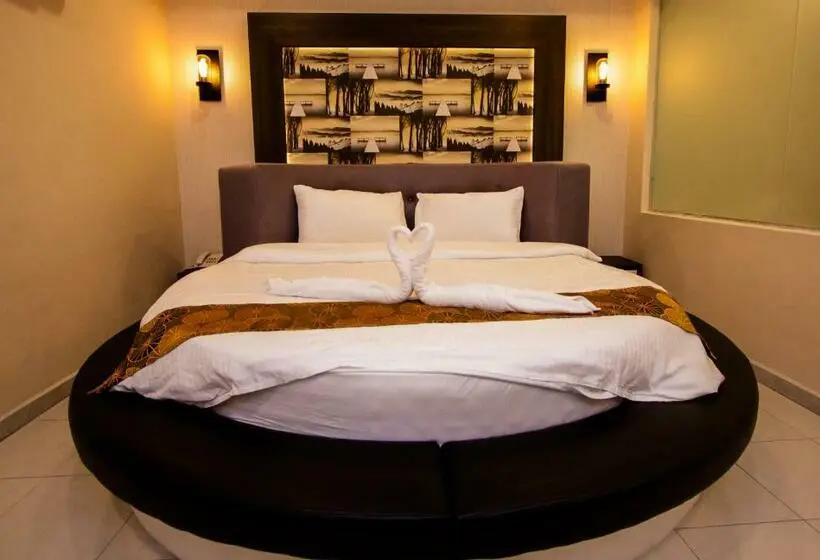Chambre Standard Lit King Size, Louis