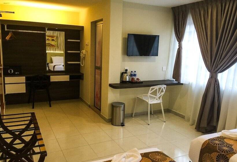 غرفة ديلوكس, Louis