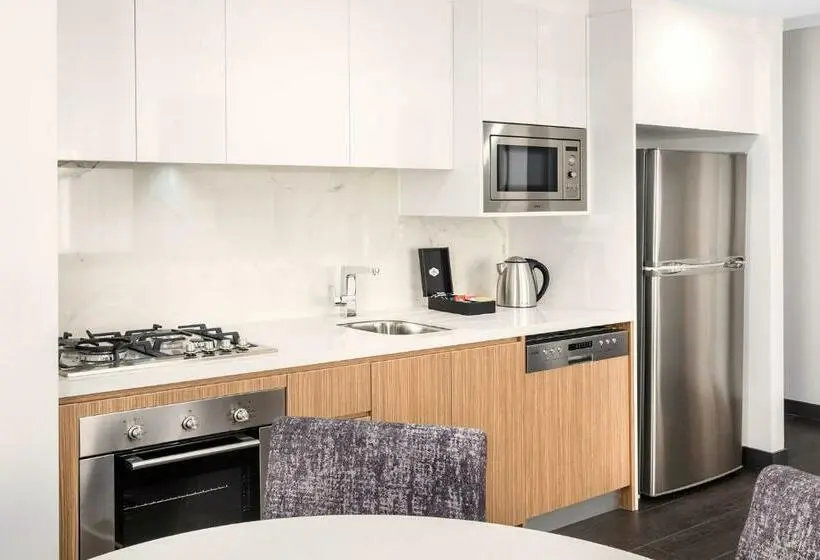 Sviitti 2 Makuuhuonetta, Meriton Suites Chatswood