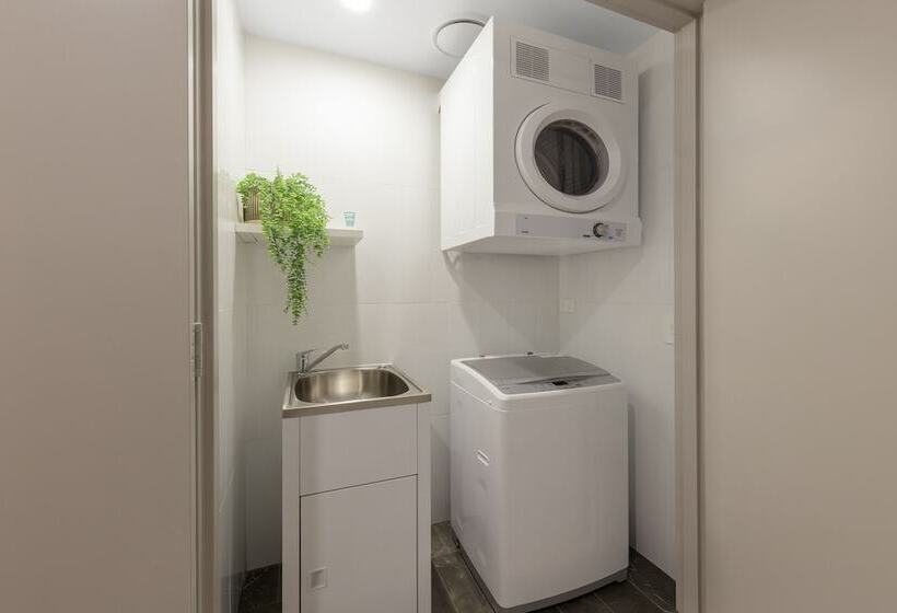 Люкс, Meriton Suites Chatswood
