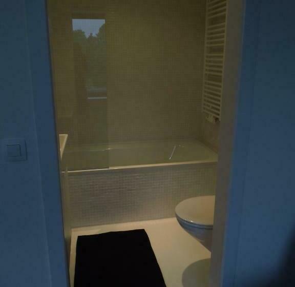 스탠다드 룸, Quarante Cinq