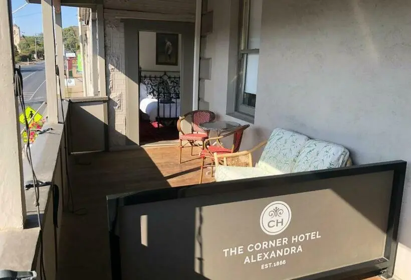 バルコニー付きデラックスルーム, The Corner Hotel Alexandra
