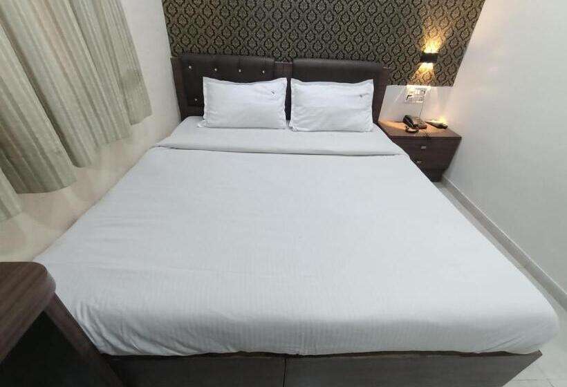 豪华房间, Delight Inn Andheri West
