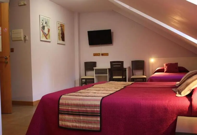 3-Bett-Standardzimmer, Hostal La Ribera Del Júcar
