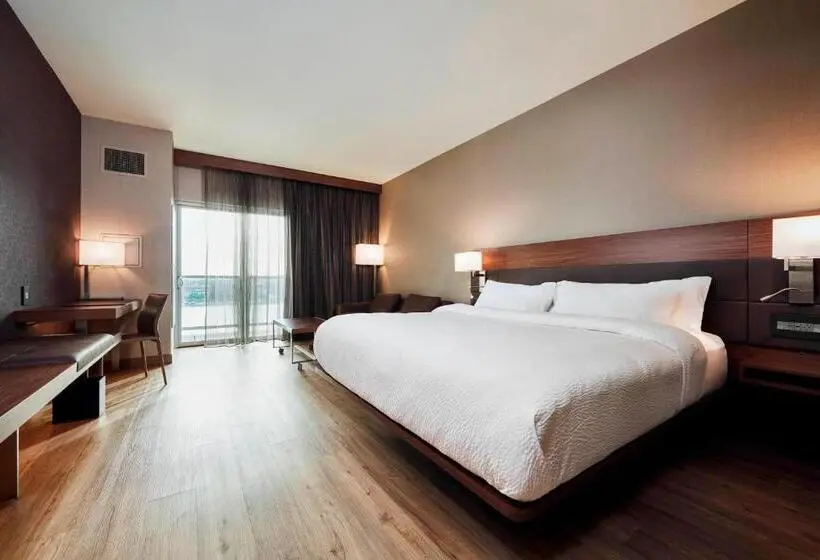 Standard-huone King-vuode, Ac Hotel By Marriott Cincinnati At The Banks