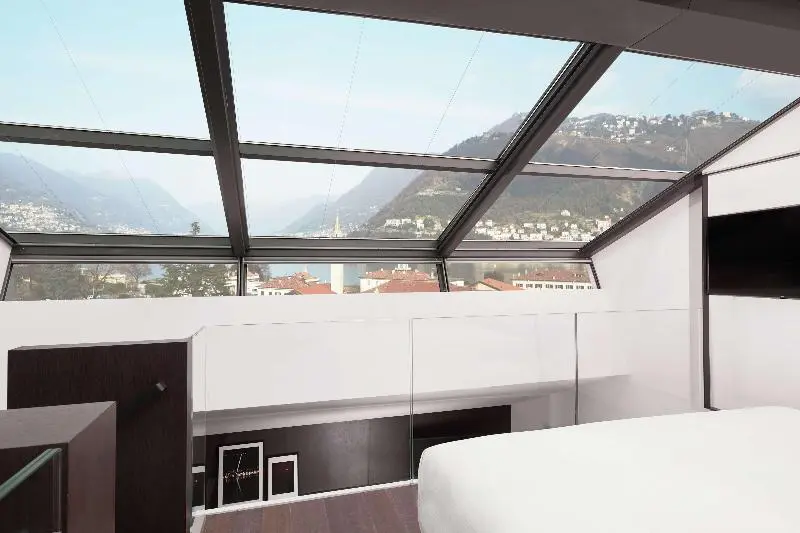 سوییت, Hilton Lake Como