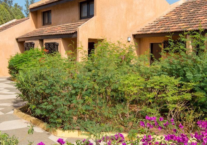 Номер Стандарт Кровать Кинг Адаптированный для Инвалидов, Hilton Lake Como