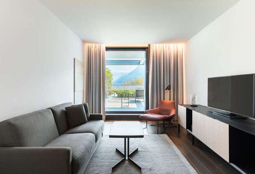 Люкс Superior, Hilton Lake Como
