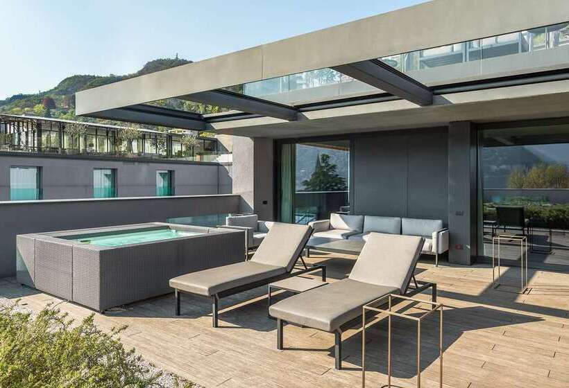 Люкс Superior, Hilton Lake Como