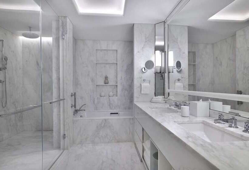 Люкс Superior, Hilton Lake Como