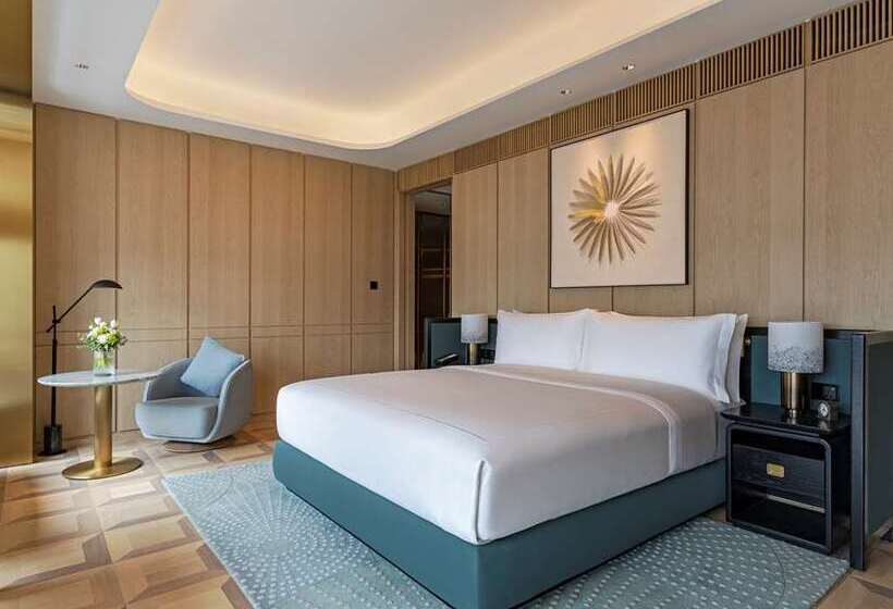 Номер Deluxe Кровать Кинг, Hilton Lake Como