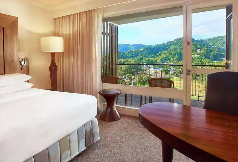 سوییت سوپریور, Hilton Lake Como