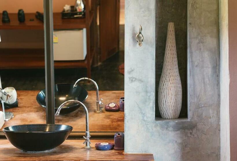 수피리어 자쿠지 룸, Seavana Koh Mak Beach Resort