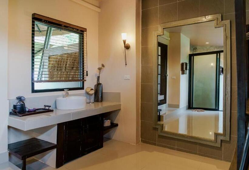 디럭스 룸, Seavana Koh Mak Beach Resort