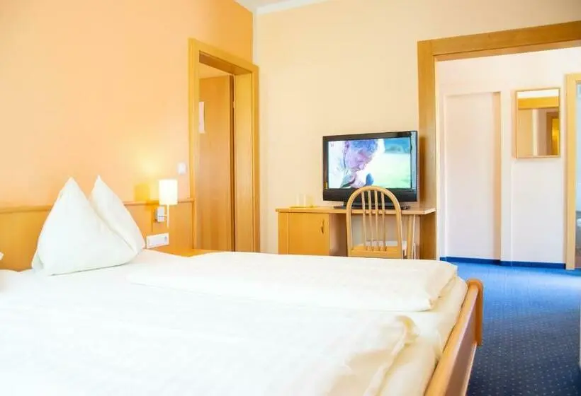 Huoneisto 1 Makuuhuone Parveke, Strandhotel Burgstaller