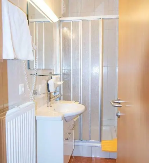 Standard-huone Parveke, Strandhotel Burgstaller
