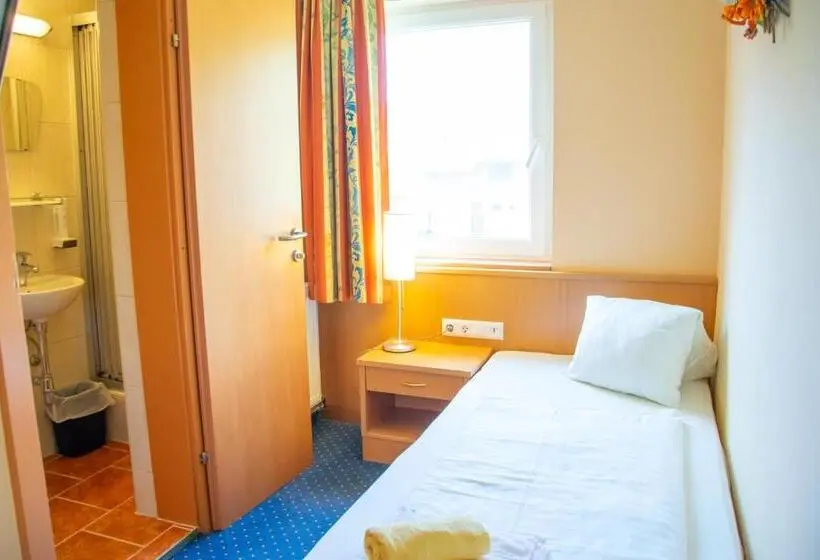 Economy Yhden Hengen Huone, Strandhotel Burgstaller