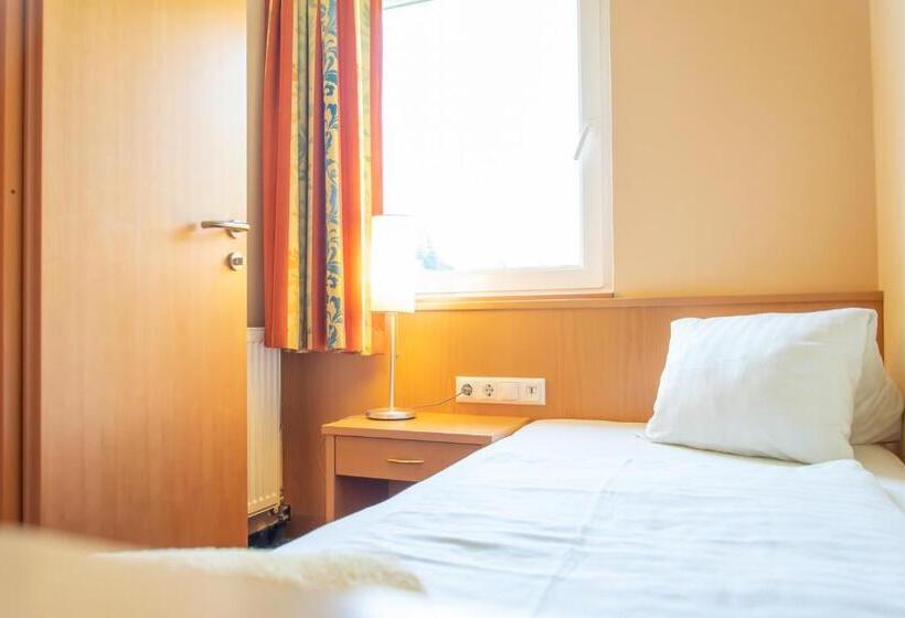 エコノミーシングルルーム, Strandhotel Burgstaller