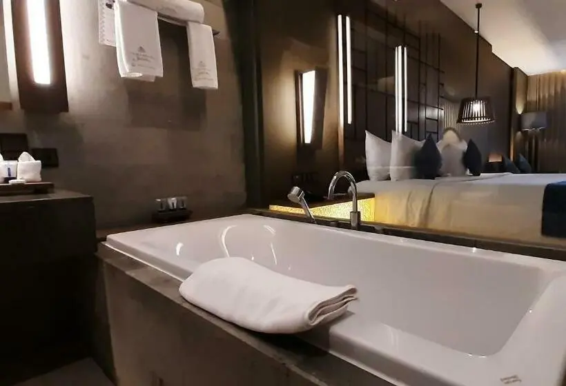 キングサイドベッドのスタンダードワンルーム, Wyndham Tamansari Jivva Resort Bali