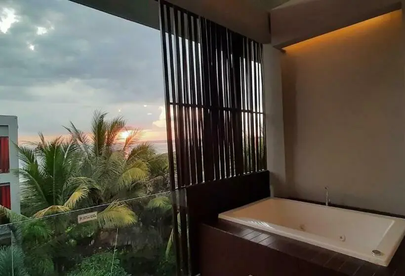 キングサイドベッドのスタンダードワンルーム, Wyndham Tamansari Jivva Resort Bali