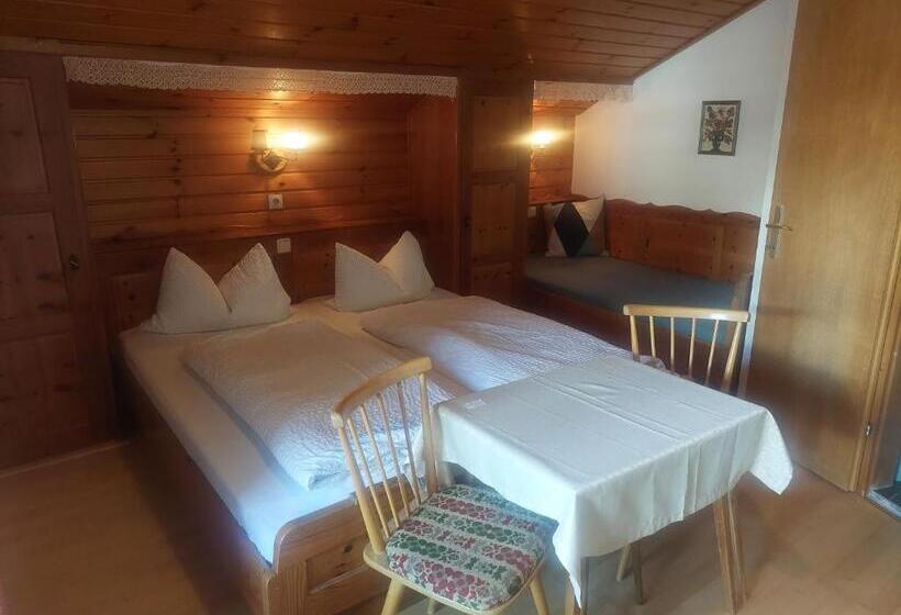 ベーシックトリプルルーム, Pension Graber Krimml