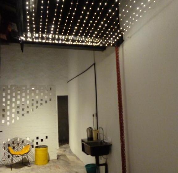 اتاق لوکس, Ola Hostel