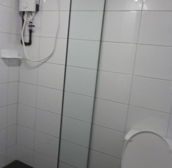 اتاق استاندارد یک نفره, Ola Hostel