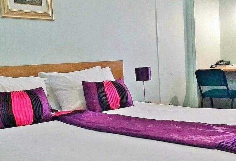 اتاق استاندارد, Brackendene Lodge