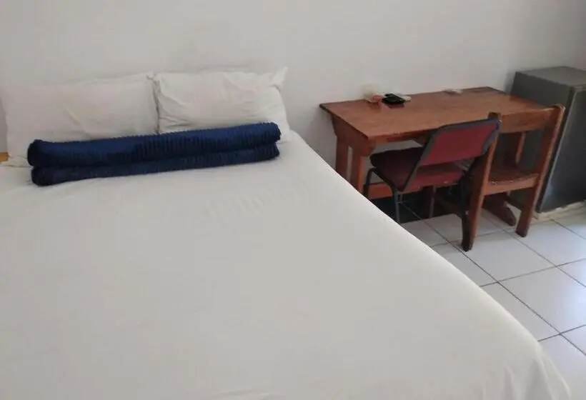اتاق اکونومی, Brackendene Lodge