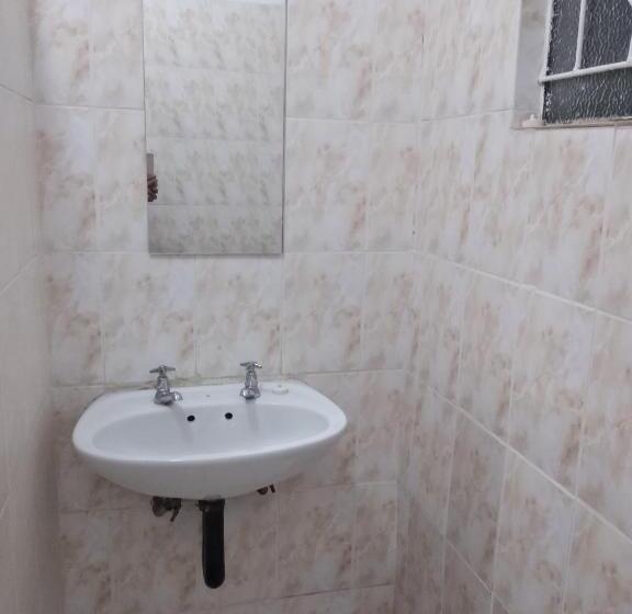 اتاق استاندارد, Brackendene Lodge