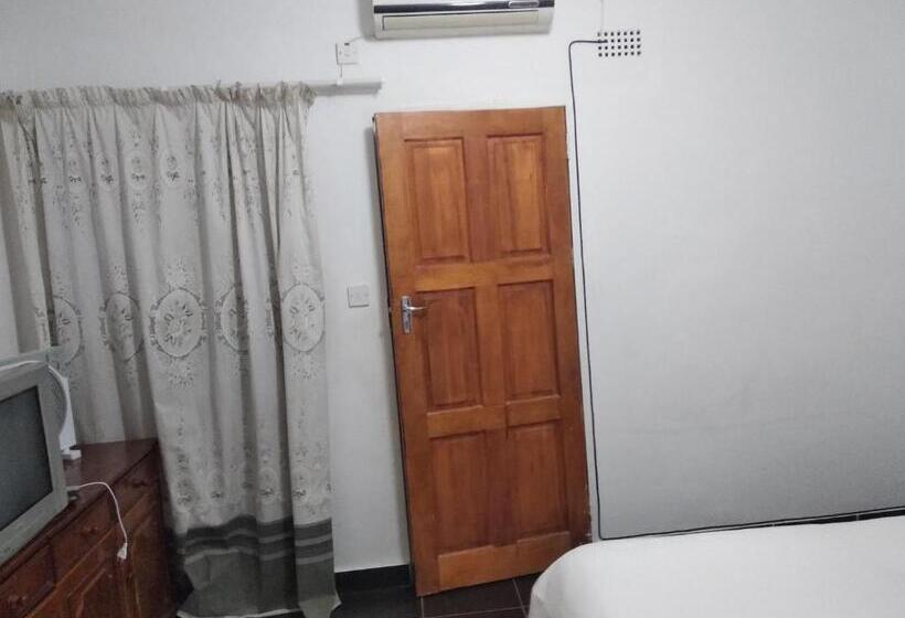 اتاق استاندارد, Brackendene Lodge